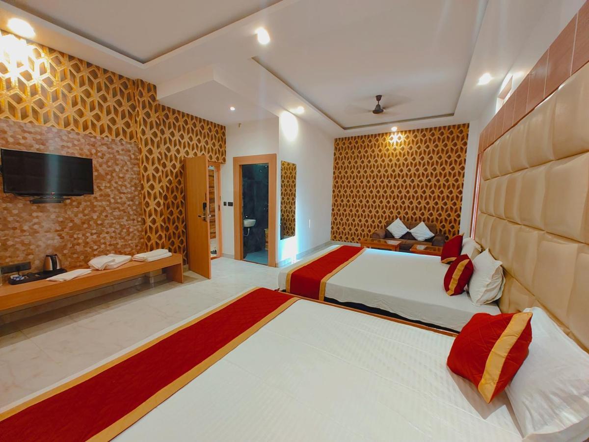 Avadh Sunshine Palace Hotel And Resort Ayodhya Eksteriør billede