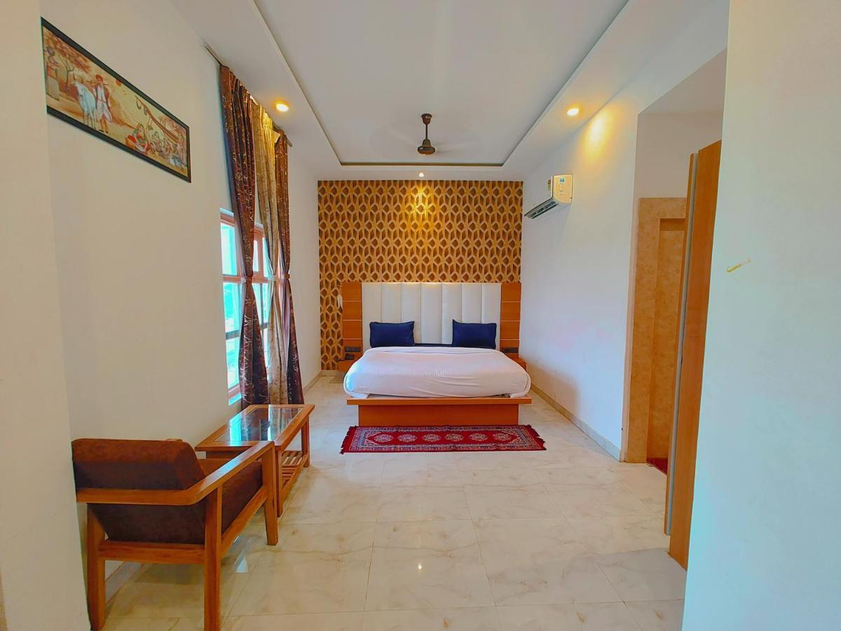 Avadh Sunshine Palace Hotel And Resort Ayodhya Eksteriør billede
