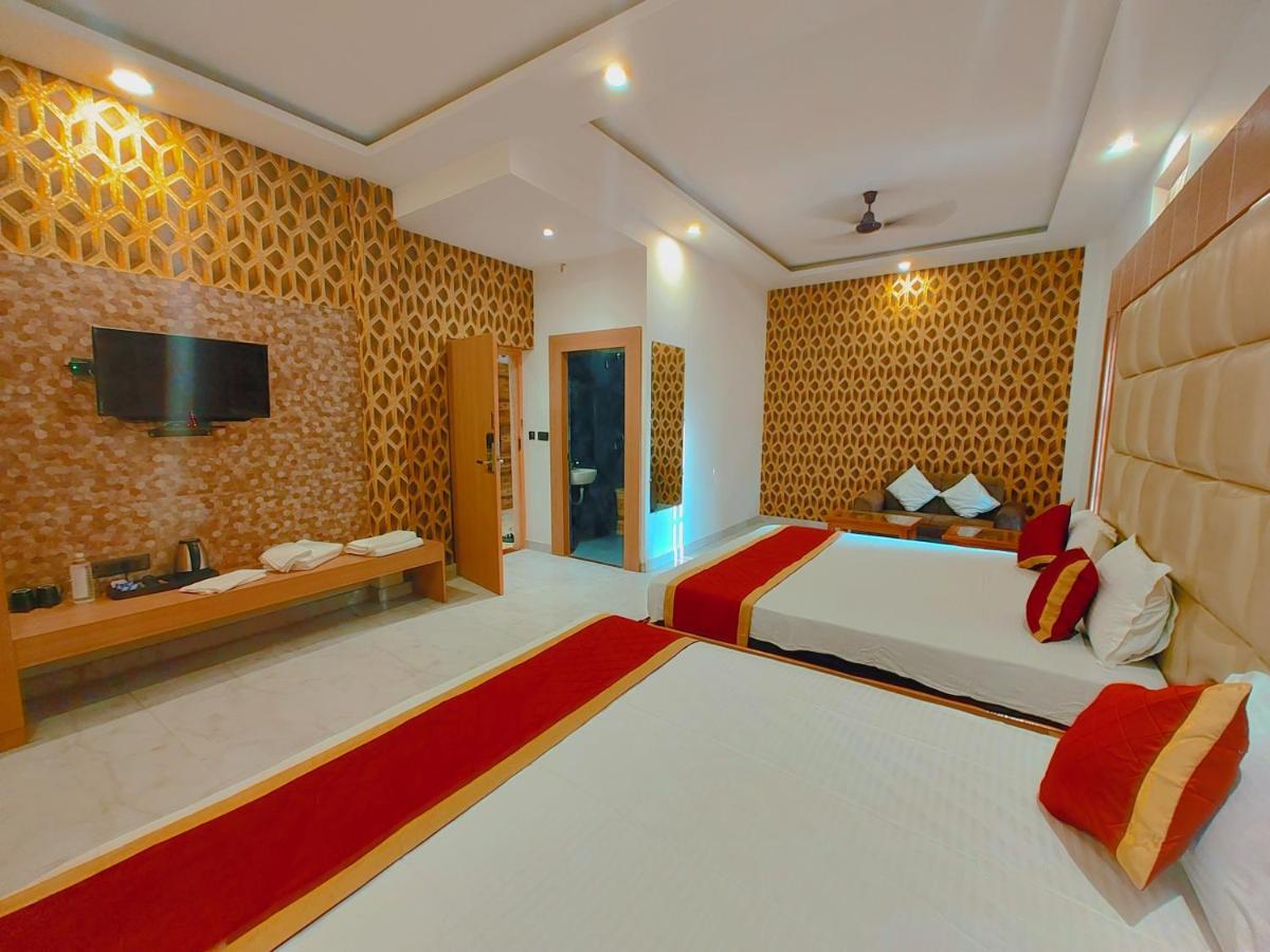 Avadh Sunshine Palace Hotel And Resort Ayodhya Eksteriør billede