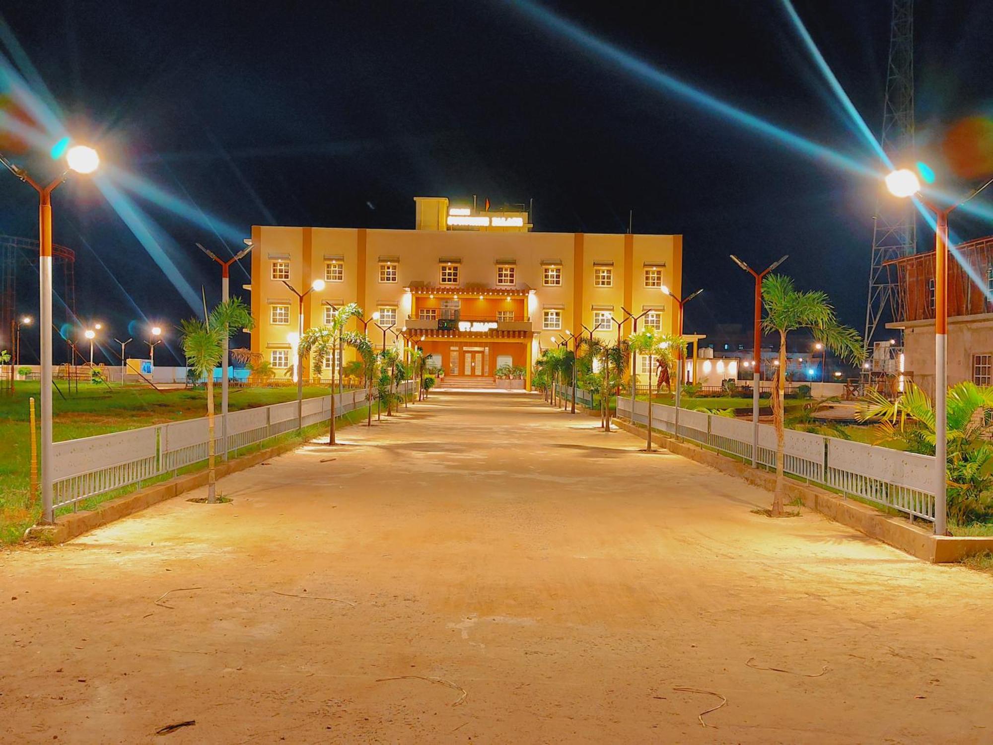Avadh Sunshine Palace Hotel And Resort Ayodhya Eksteriør billede