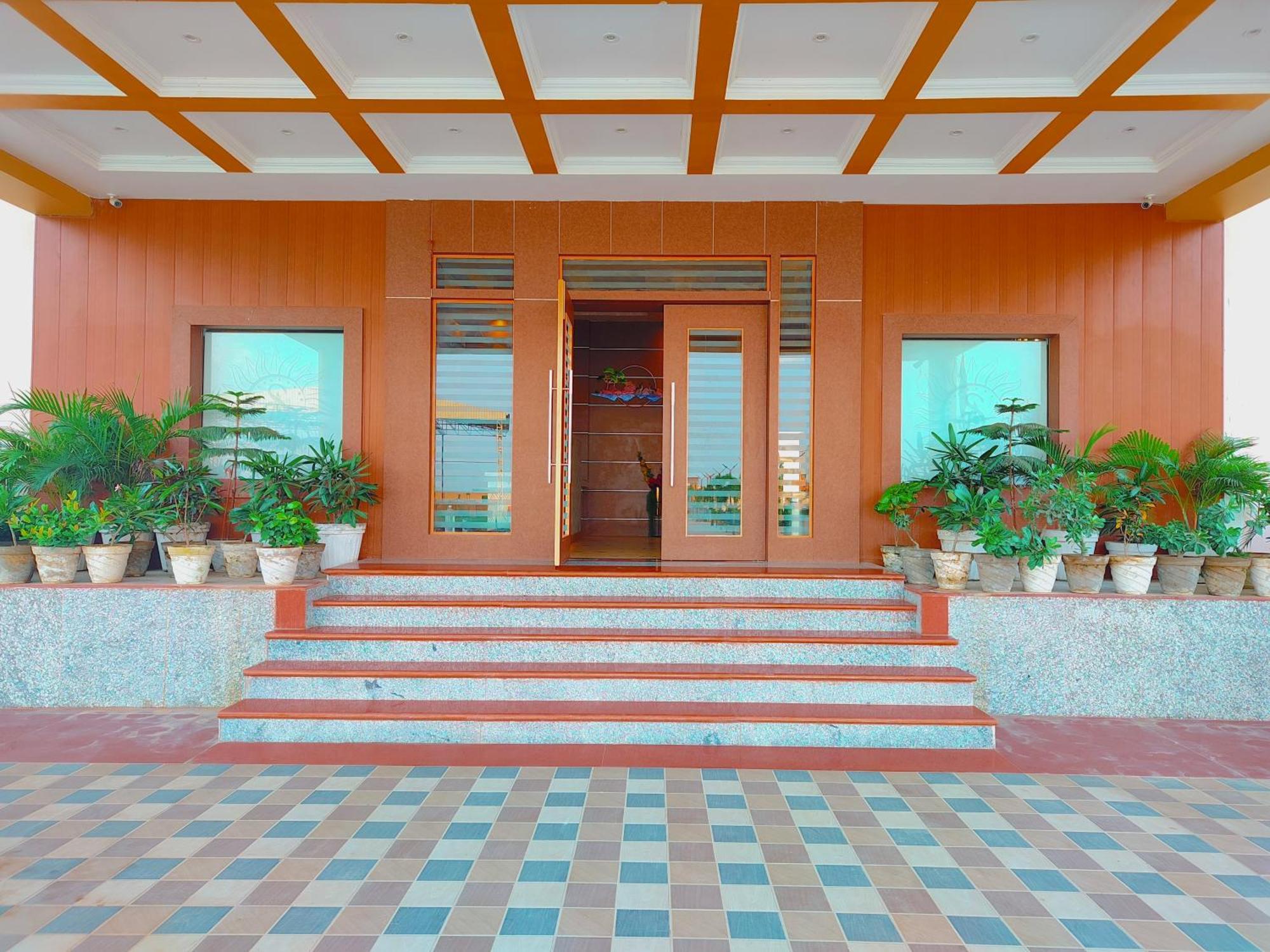 Avadh Sunshine Palace Hotel And Resort Ayodhya Eksteriør billede