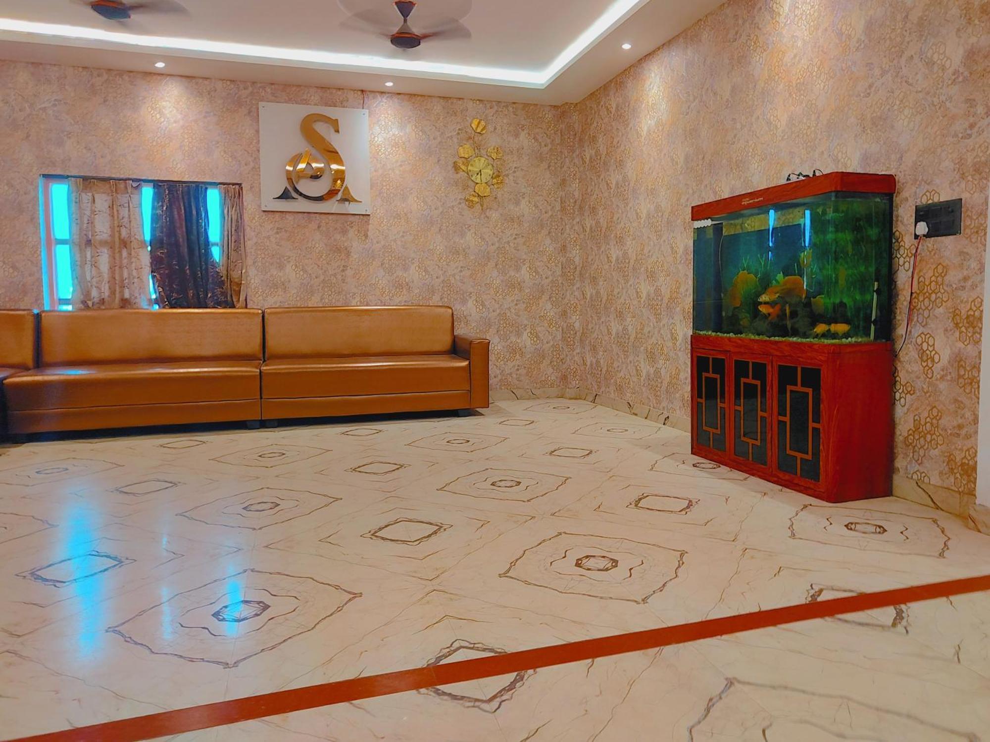 Avadh Sunshine Palace Hotel And Resort Ayodhya Eksteriør billede