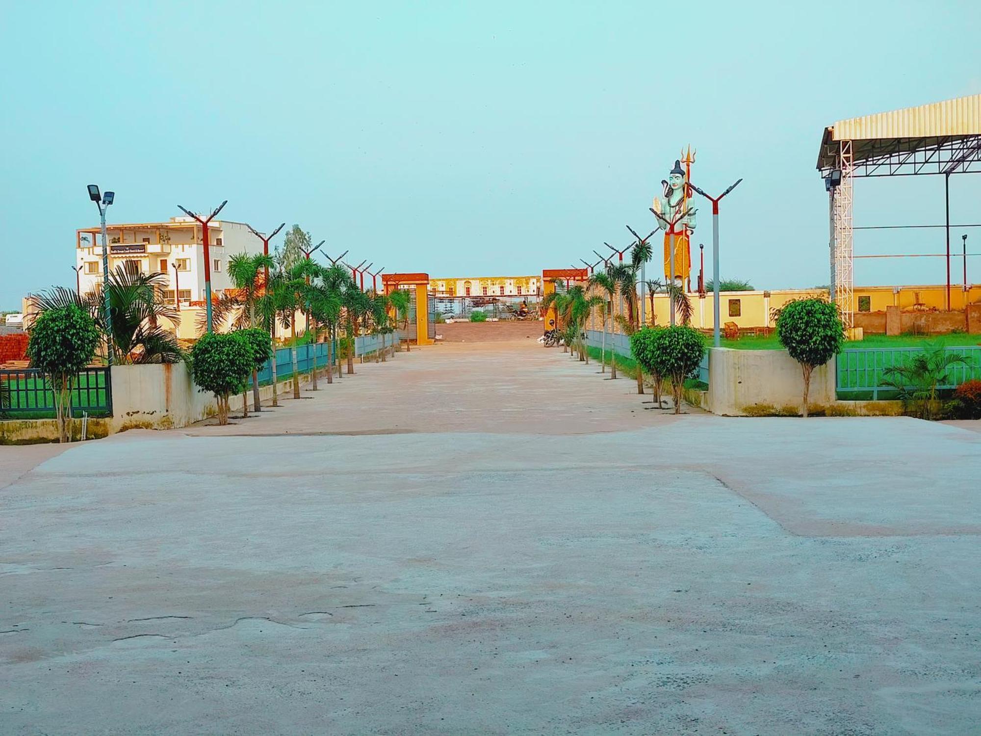 Avadh Sunshine Palace Hotel And Resort Ayodhya Eksteriør billede