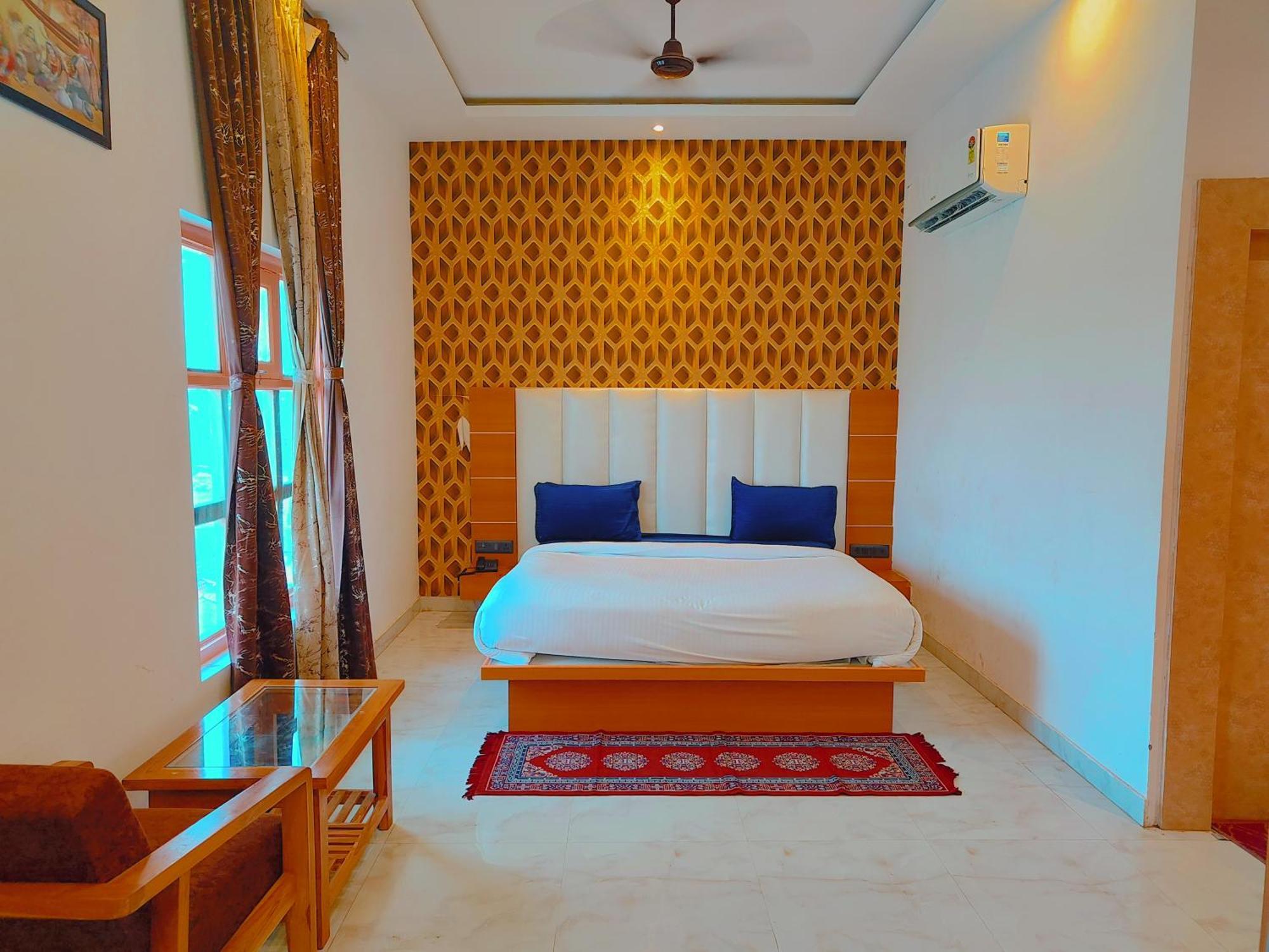 Avadh Sunshine Palace Hotel And Resort Ayodhya Eksteriør billede