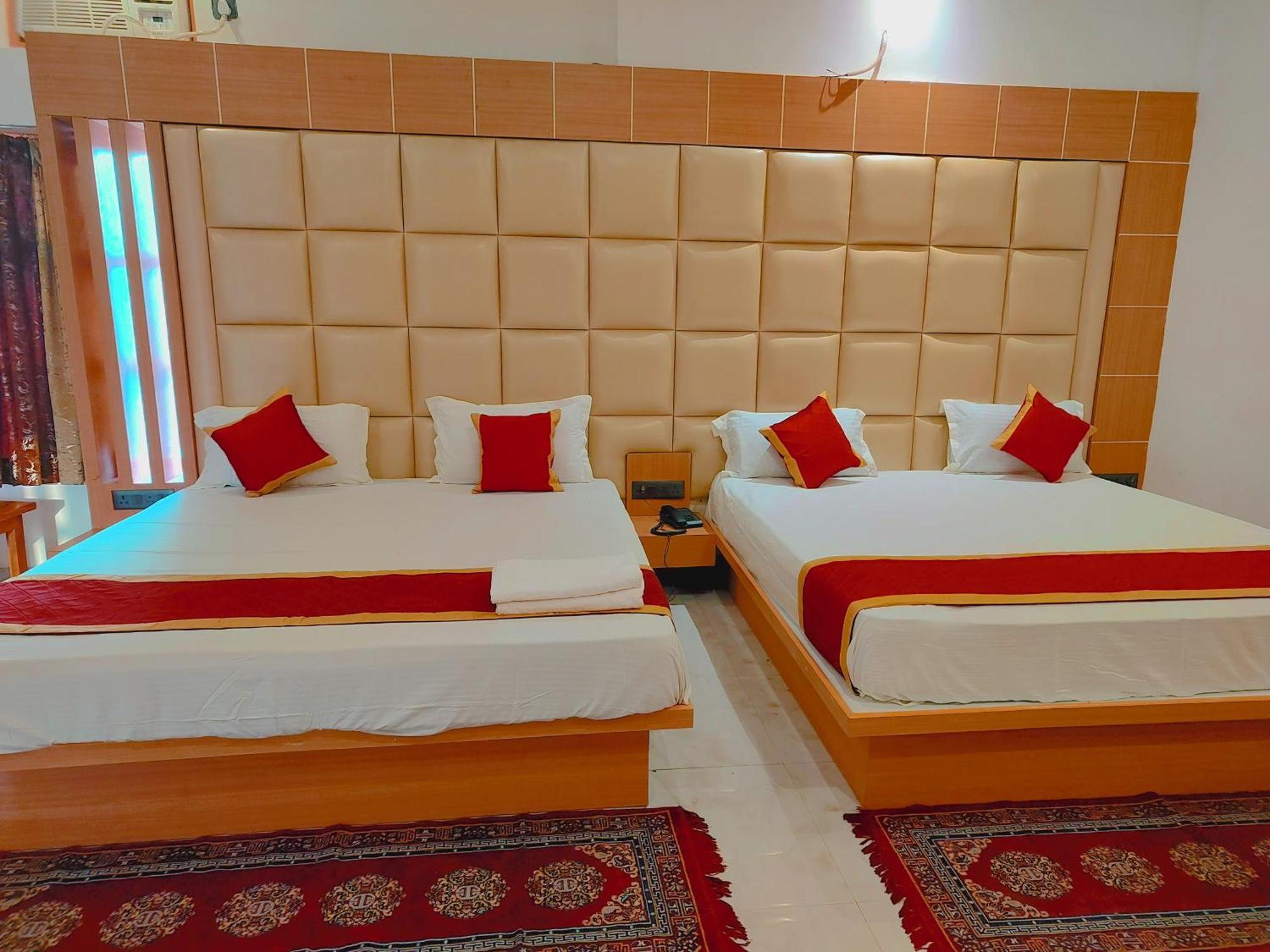 Avadh Sunshine Palace Hotel And Resort Ayodhya Eksteriør billede