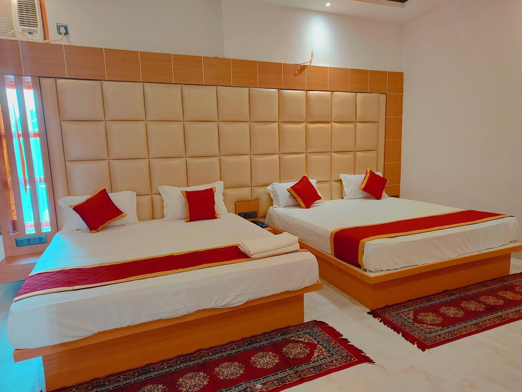 Avadh Sunshine Palace Hotel And Resort Ayodhya Eksteriør billede